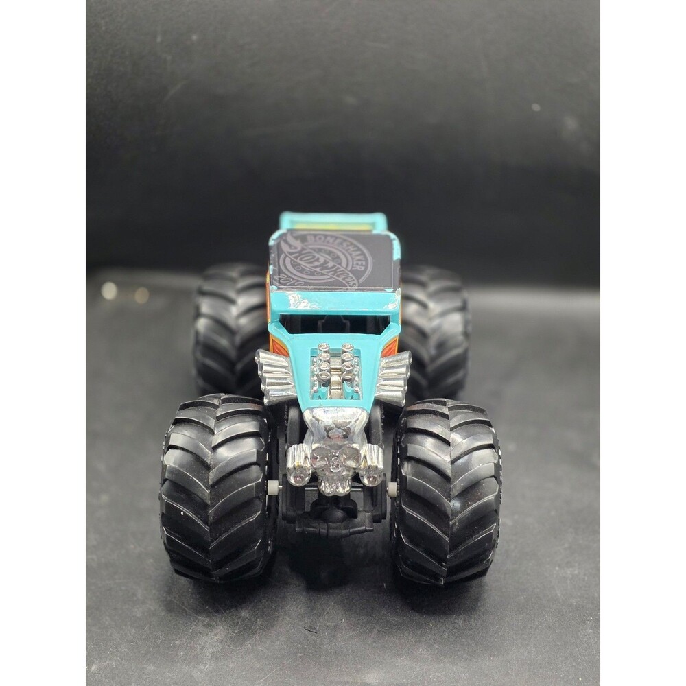 Hot Wheels Monster Trucks Bone Shaker